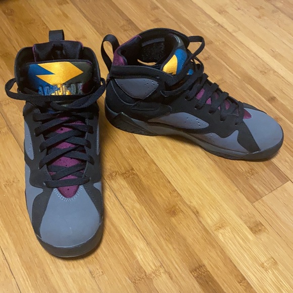 Jordan 7s Kids - Picture 2 of 6